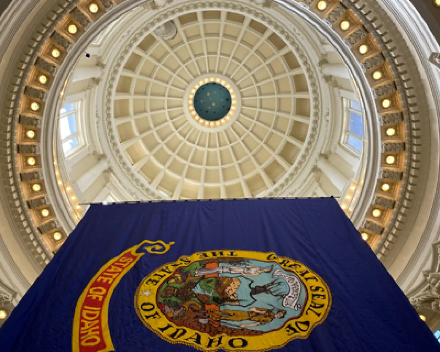 A view of the inside of the Idaho Statehouse rotunda